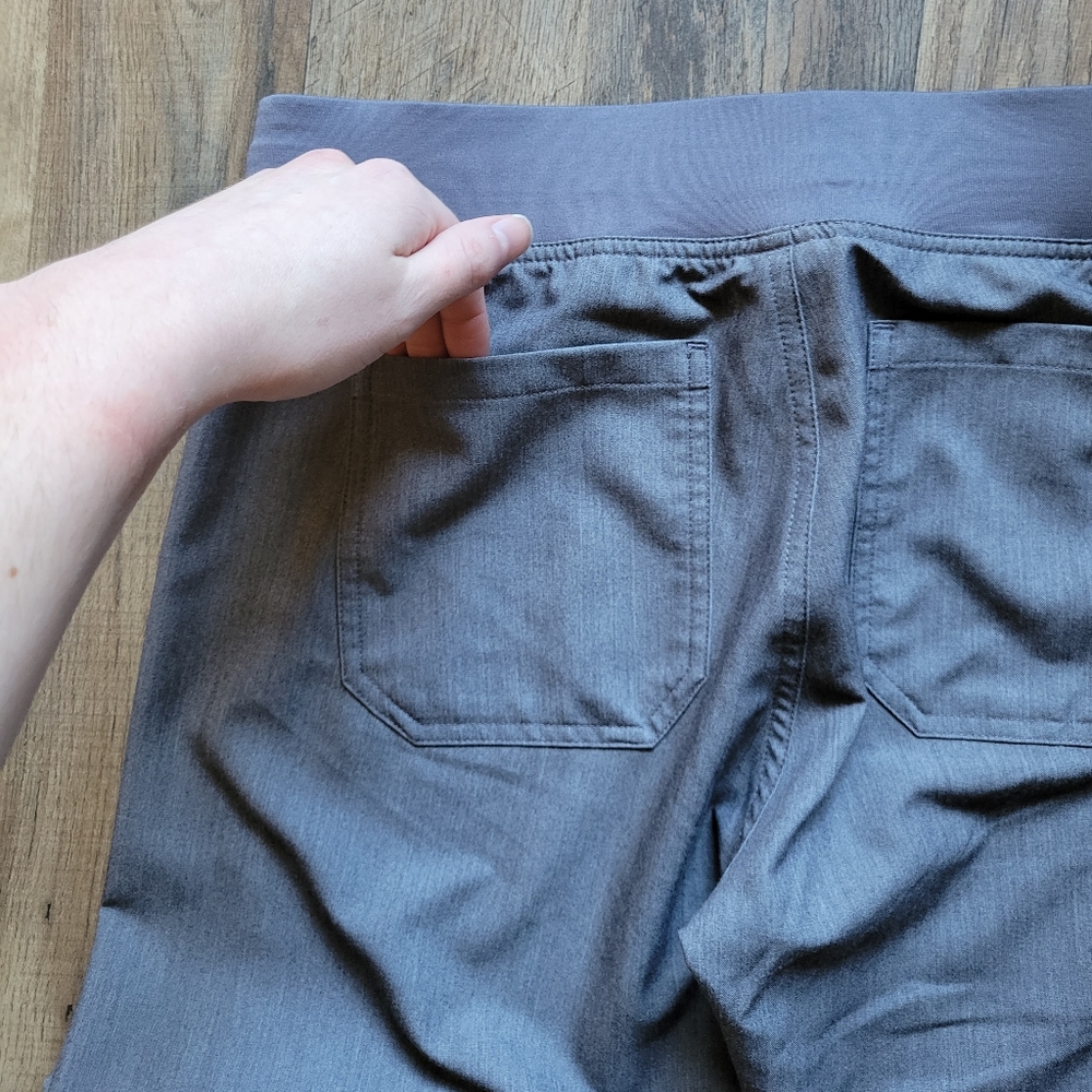 Women's Figs Livingston Scrub Pants Graphite Gray Size Small - Picture 8 of 13